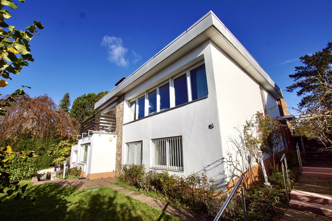 Unterriehtstraße 15